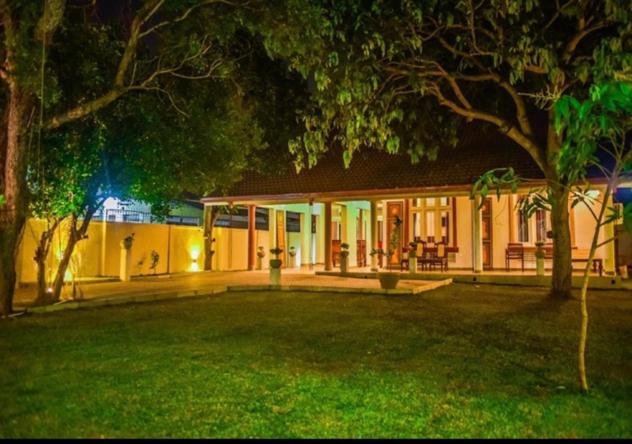 Ace Boutique Airport Hotel Katunayaka Екстериор снимка